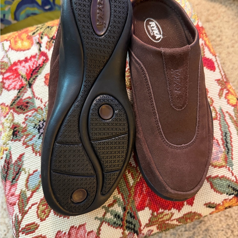 Like new Ryka Women's Suede & Neoprene Slip-on Comfort Clogs Brown 9M - Picture 5 of 5